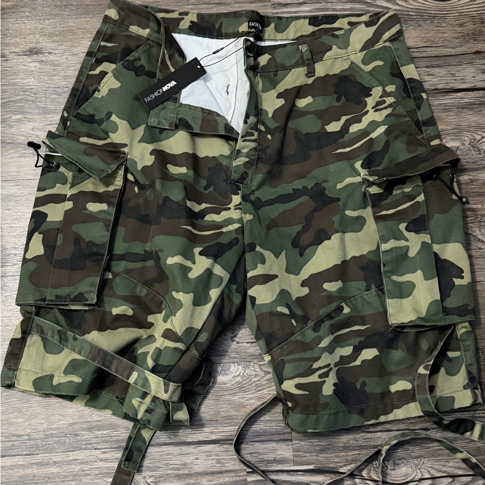 Sold…Fashion Nova womans Olive Green Camo Cargo Shorts